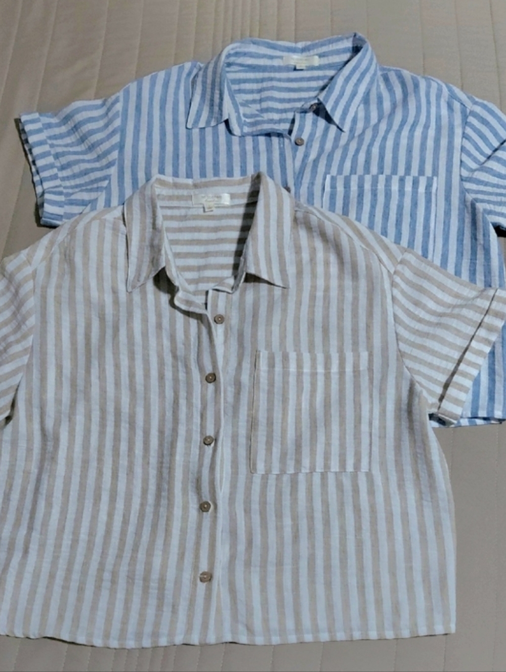 No Comment Bundle Of Two Buttom Dawn Shirts Sz L
